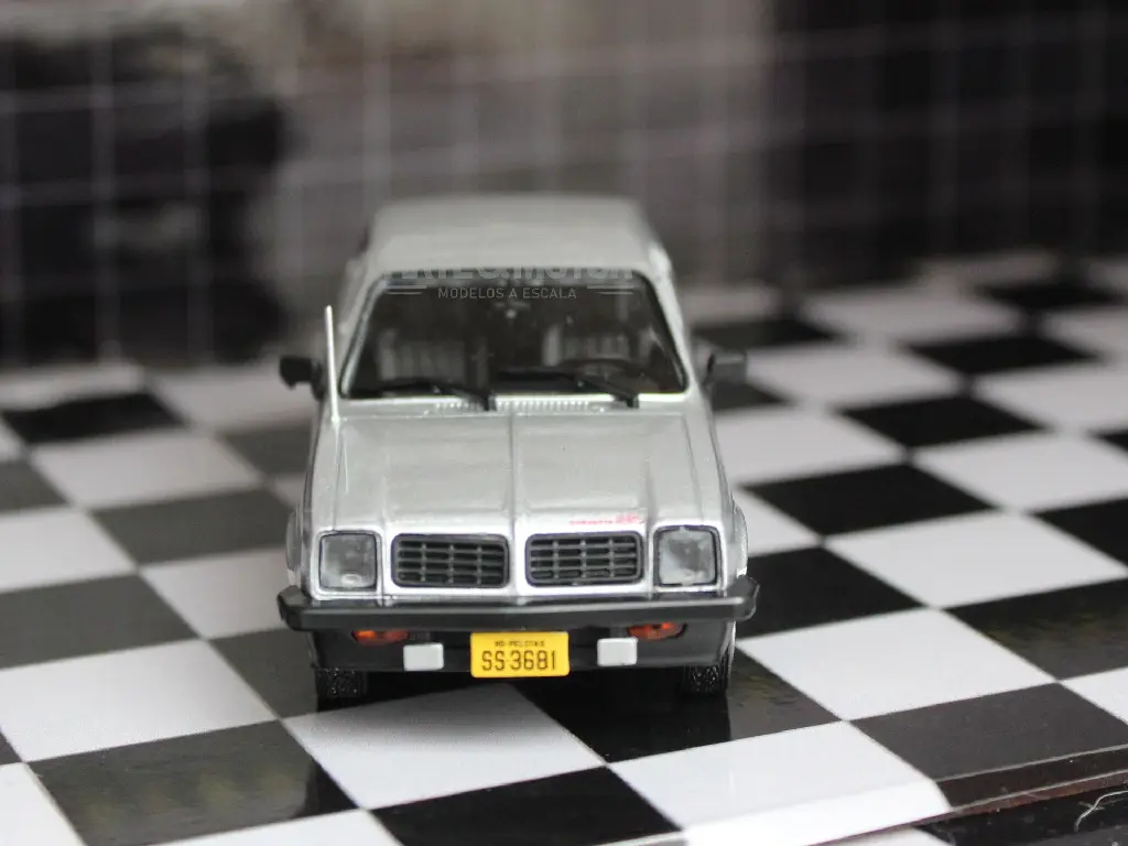 chevette_gris_3.webp