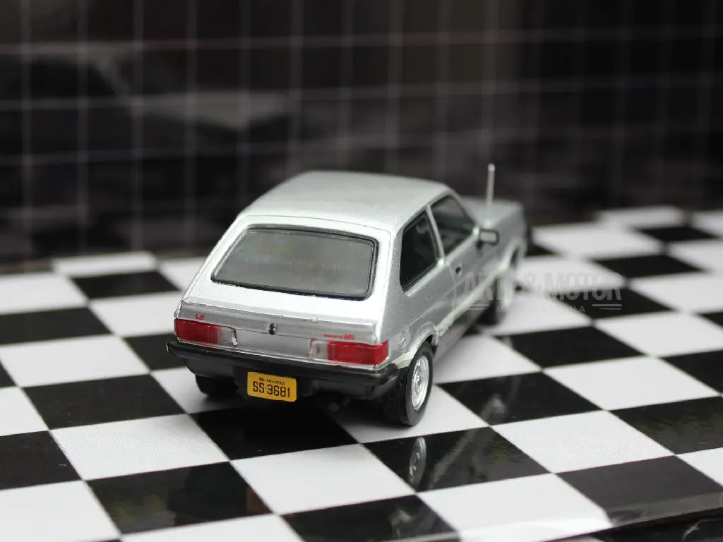 chevette_gris_2.webp