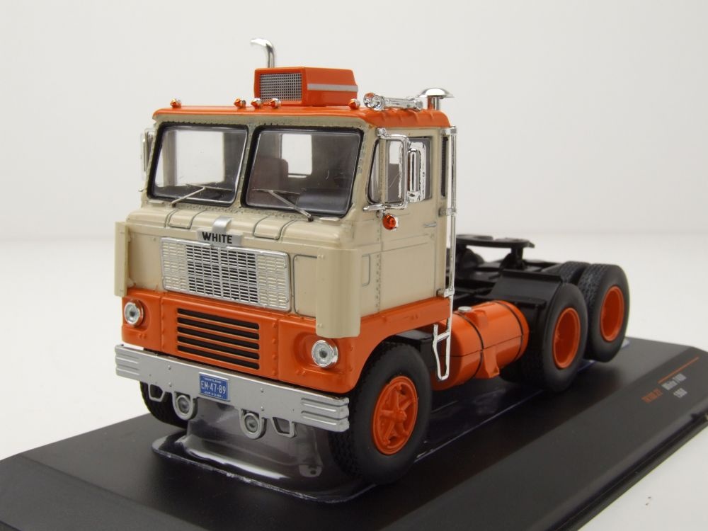 1:43 White 7400 1960