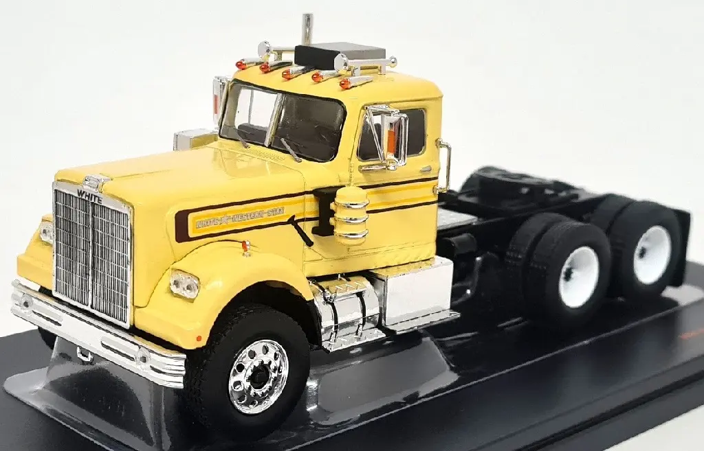 1:43 Western Star - 4864 1970